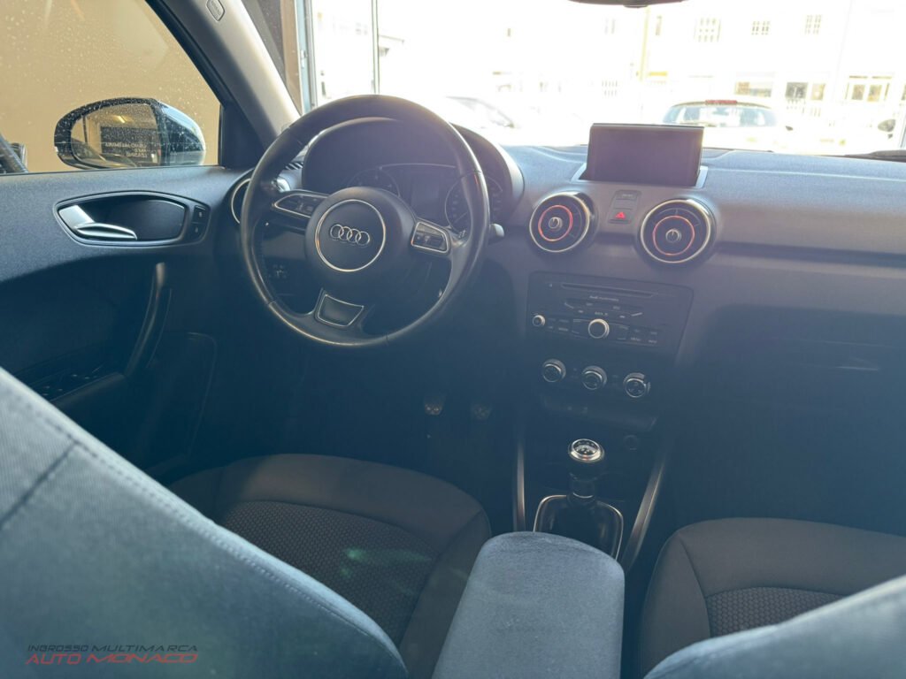 Audi A1 1.6 TDI 90cv S-line 2013