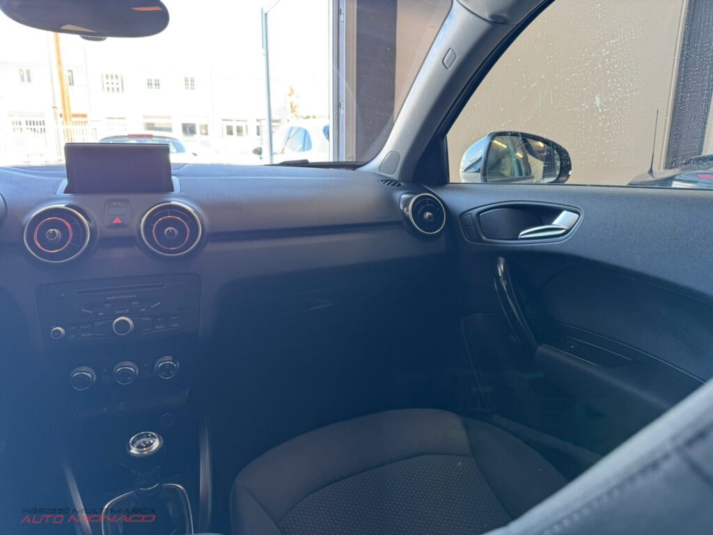 Audi A1 1.6 TDI 90cv S-line 2013