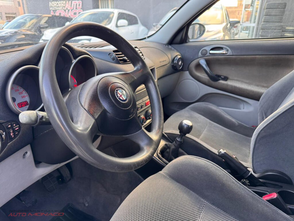 Alfa Romeo 147 1.9 JTD 115cv