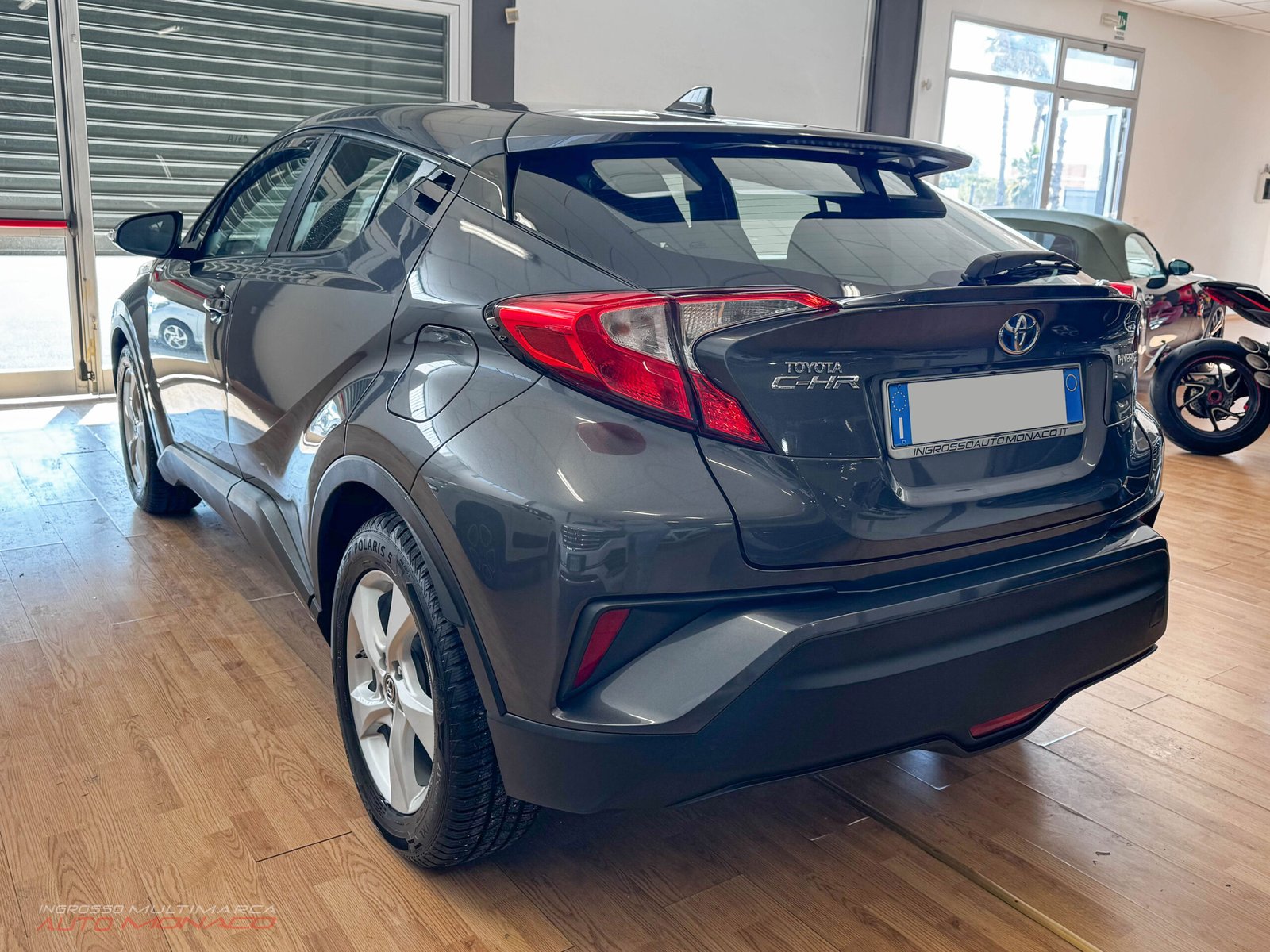 Toyota C-HR 1.8 Hybrid E-CVT