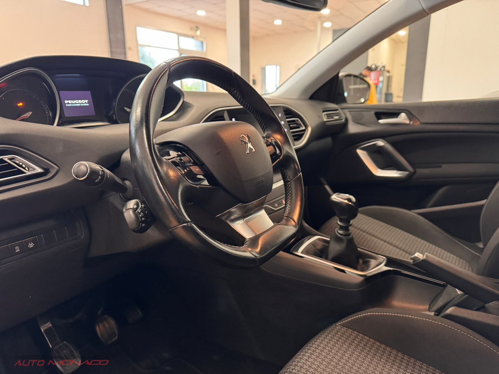 Peugeot 308SW BlueHDi 100cv Business 2019