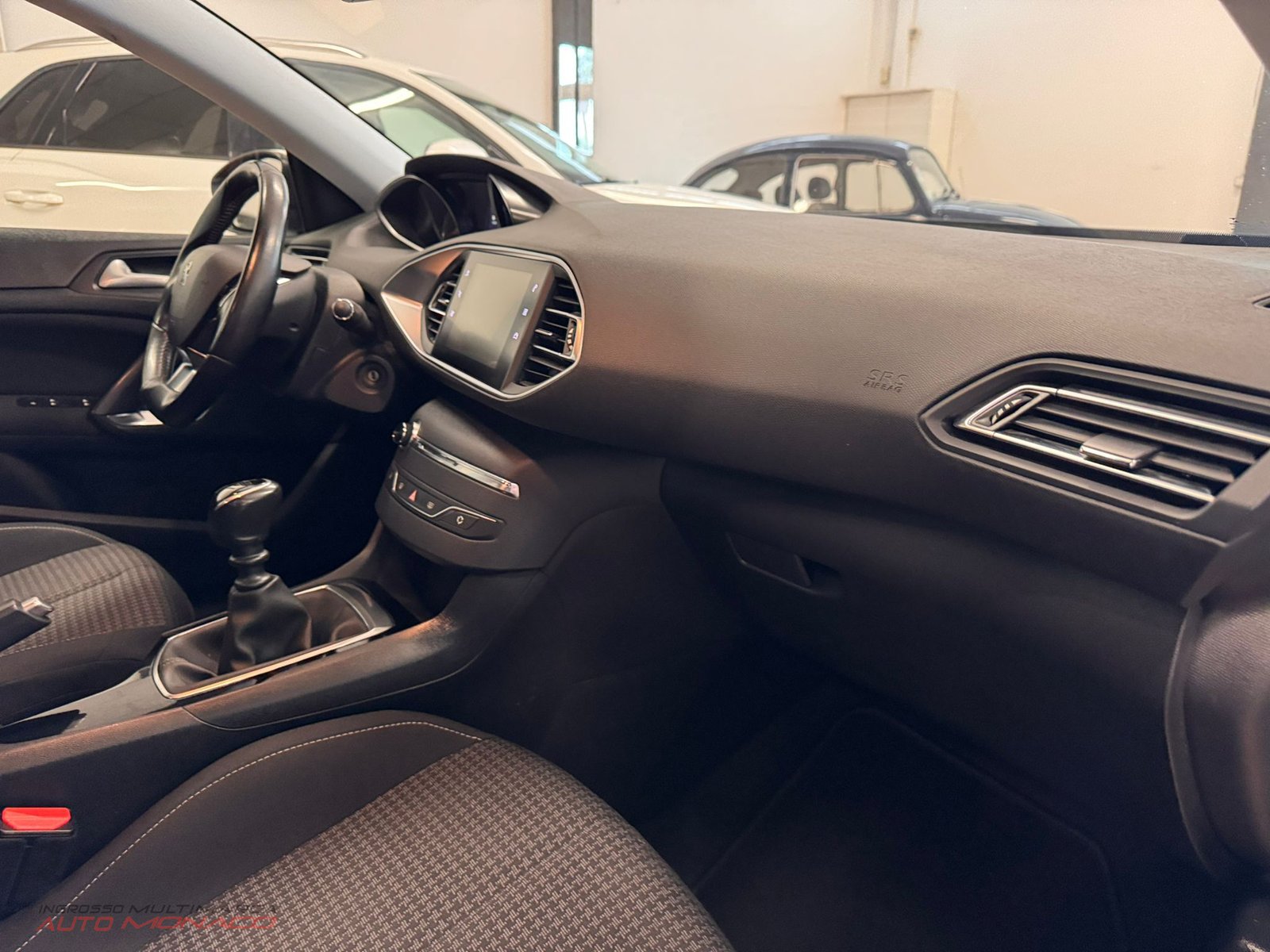 Peugeot 308SW BlueHDi 100cv Business 2019