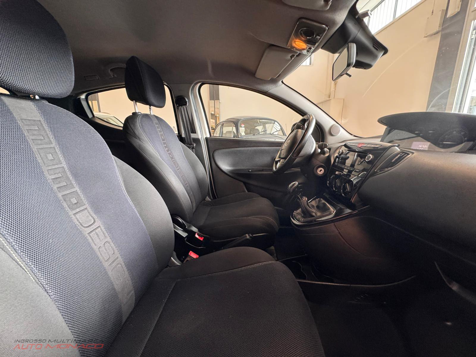 Lancia Ypsilon 1.3 MJT 95CV Momodesign 2014