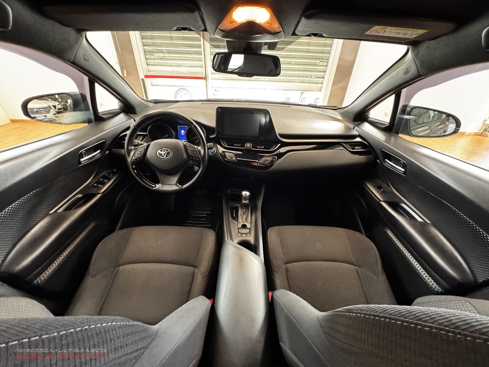 Toyota C-HR 1.8 Hybrid E-CVT