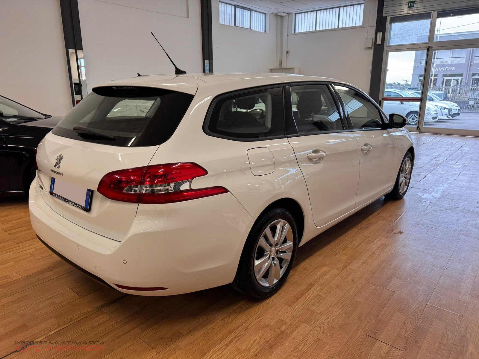Peugeot 308SW BlueHDi 100cv Business 2019