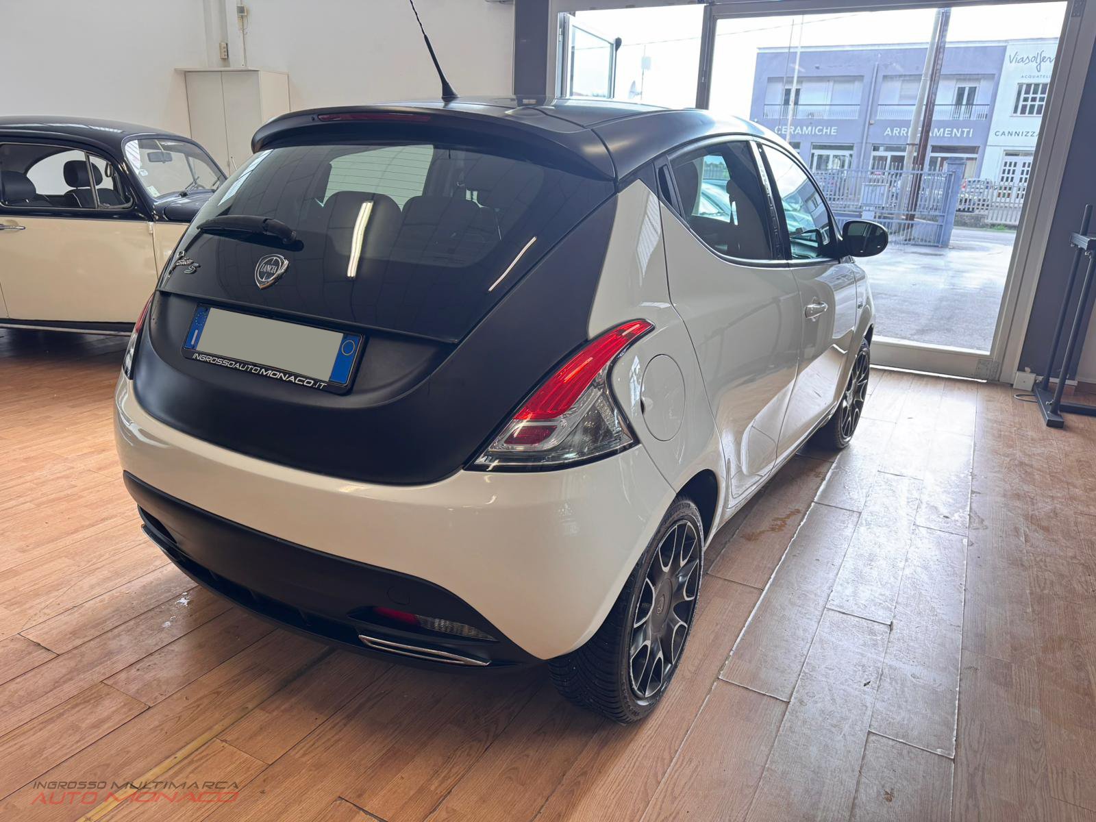 Lancia Ypsilon 1.3 MJT 95CV Momodesign 2014