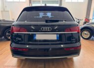Audi Q5 2.0 TDI 204 CV S tronic Business 2022
