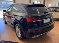 Audi Q5 2.0 TDI 204 CV S tronic Business 2022
