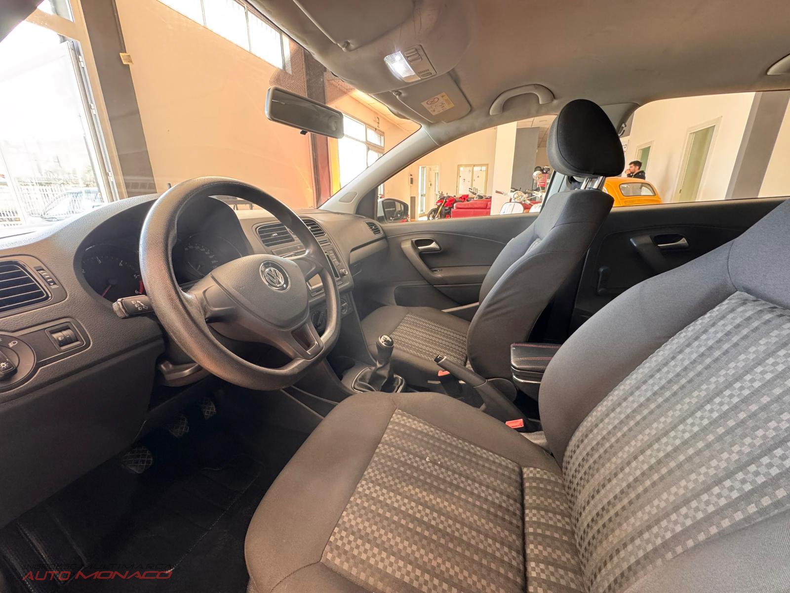 Volkswagen Polo 1.4 TDI 75cv 2015